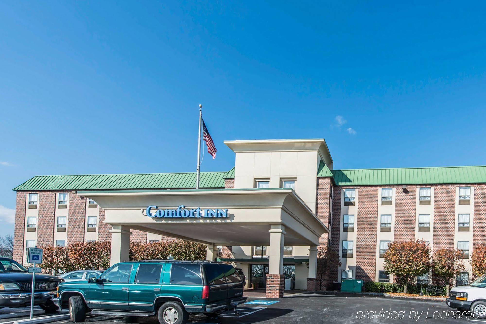 Comfort Inn Aikens Center Мартінсбург Екстер'єр фото