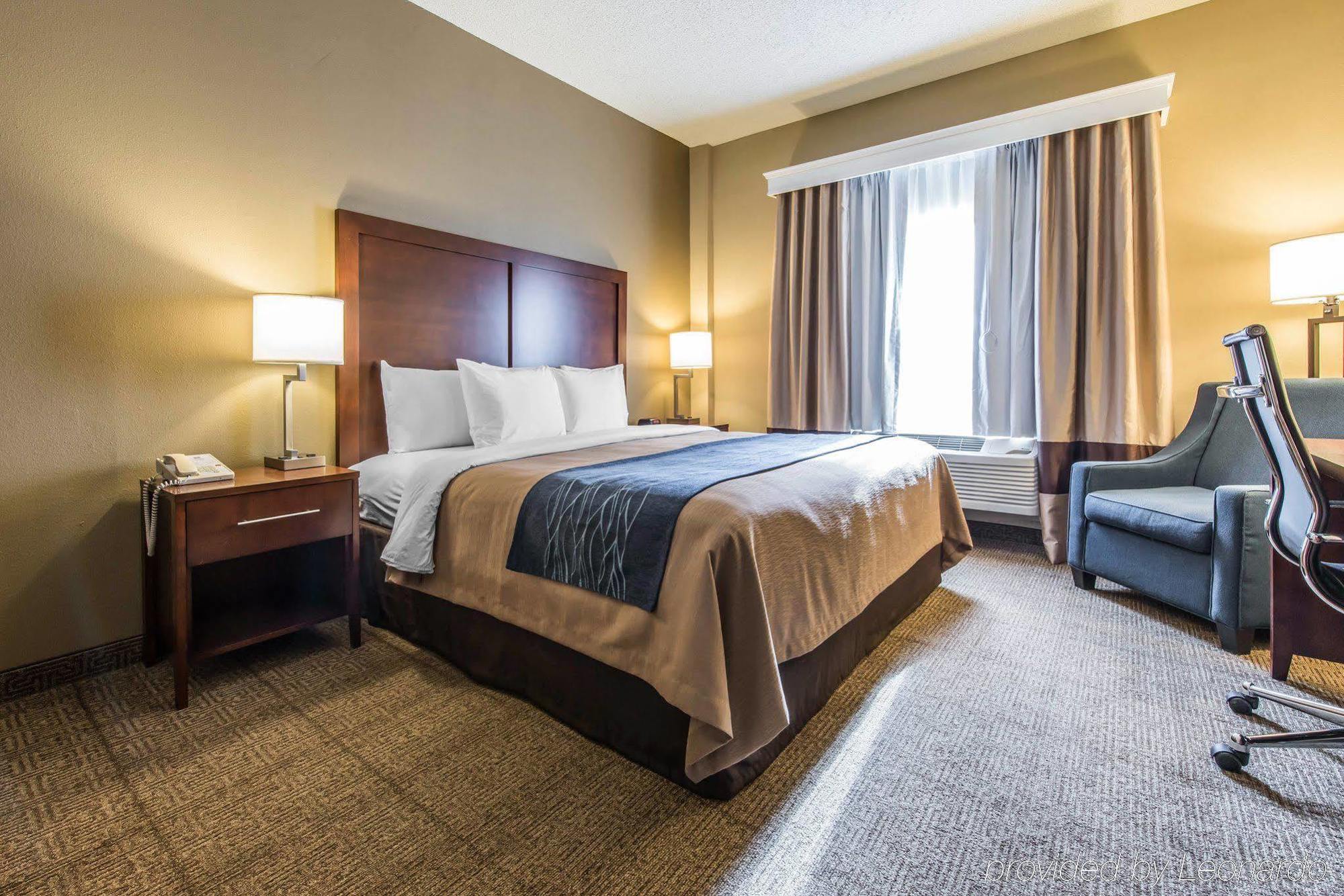 Comfort Inn Aikens Center Мартінсбург Екстер'єр фото
