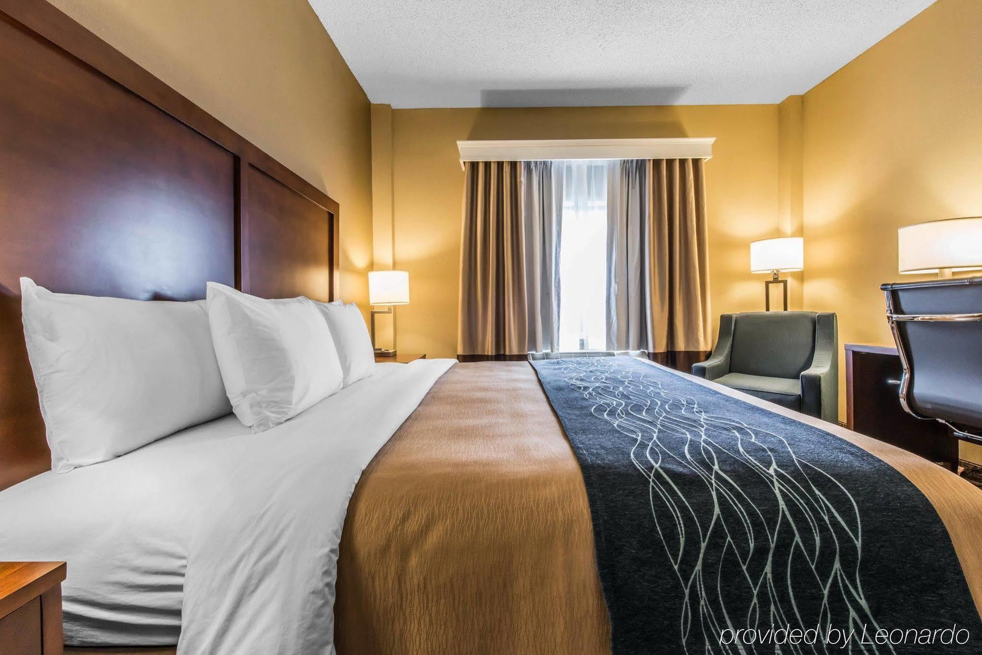 Comfort Inn Aikens Center Мартінсбург Екстер'єр фото