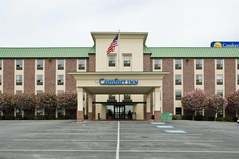 Comfort Inn Aikens Center Мартінсбург Екстер'єр фото